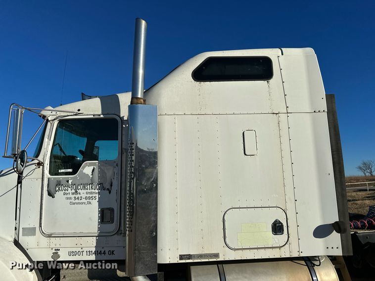 2001 Kenworth T880 semi truck in Ochelata, OK Item LD9070 for sale