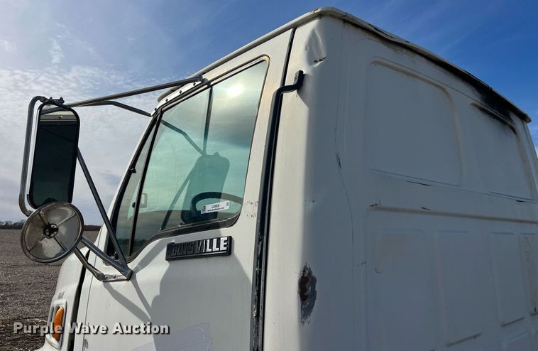 image for item LD9838 1998 Ford L8000  truck cab and chassis