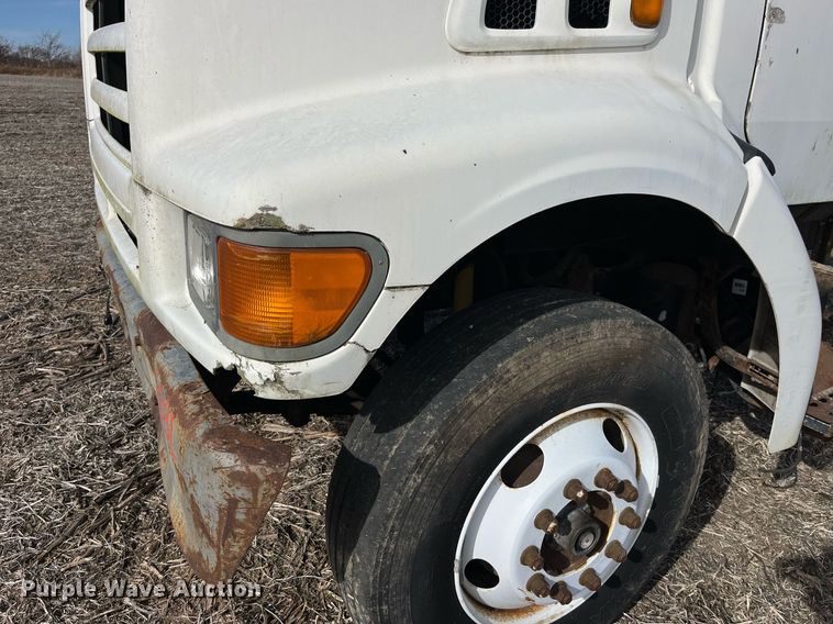 image for item LD9838 1998 Ford L8000  truck cab and chassis