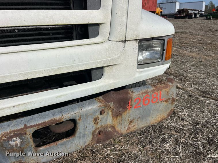 image for item LD9838 1998 Ford L8000  truck cab and chassis