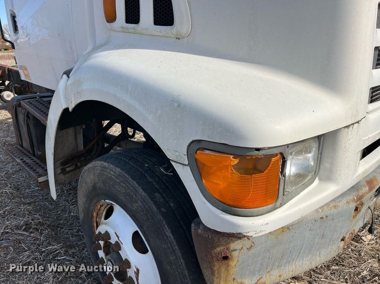 image for item LD9838 1998 Ford L8000  truck cab and chassis