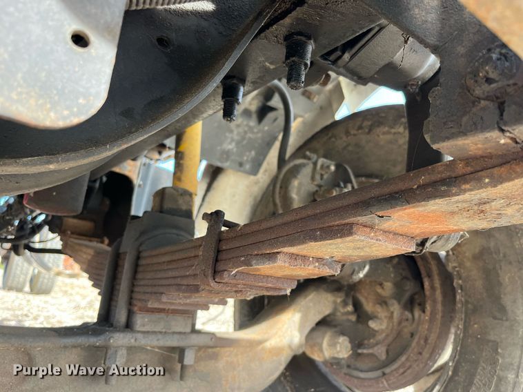 image for item LD9838 1998 Ford L8000  truck cab and chassis