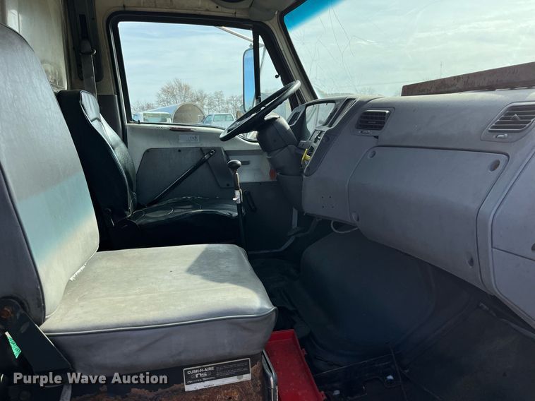 image for item LD9838 1998 Ford L8000  truck cab and chassis