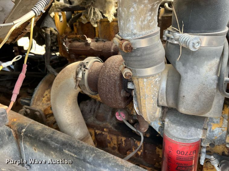 image for item LD9838 1998 Ford L8000  truck cab and chassis