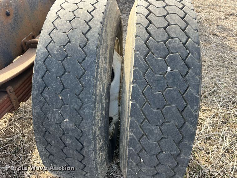 image for item LD9838 1998 Ford L8000  truck cab and chassis