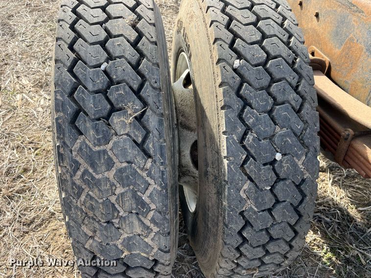 image for item LD9838 1998 Ford L8000  truck cab and chassis