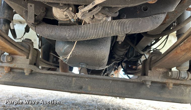 image for item LD9839 2003 International 4300  truck cab and chassis