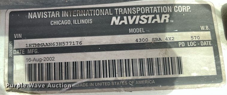 image for item LD9839 2003 International 4300  truck cab and chassis