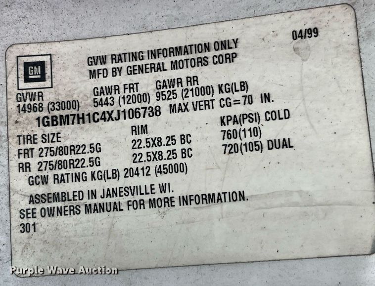 image for item LD9840 1999 Chevrolet C7500  truck cab and chassis