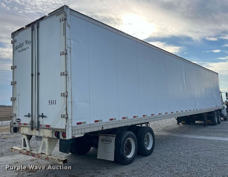 image for item LD9888 2008 Strick  dry van trailer