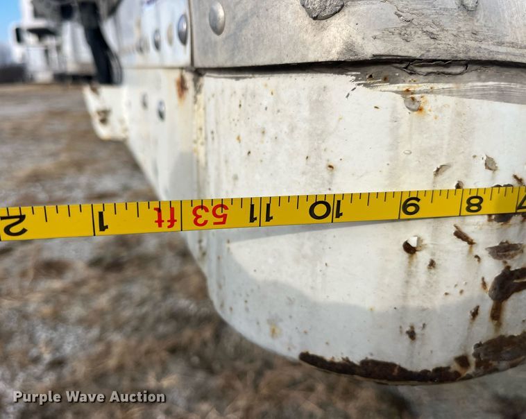 image for item LD9888 2008 Strick  dry van trailer