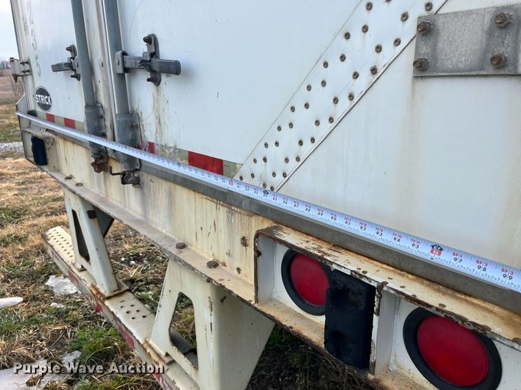 image for item LD9888 2008 Strick  dry van trailer