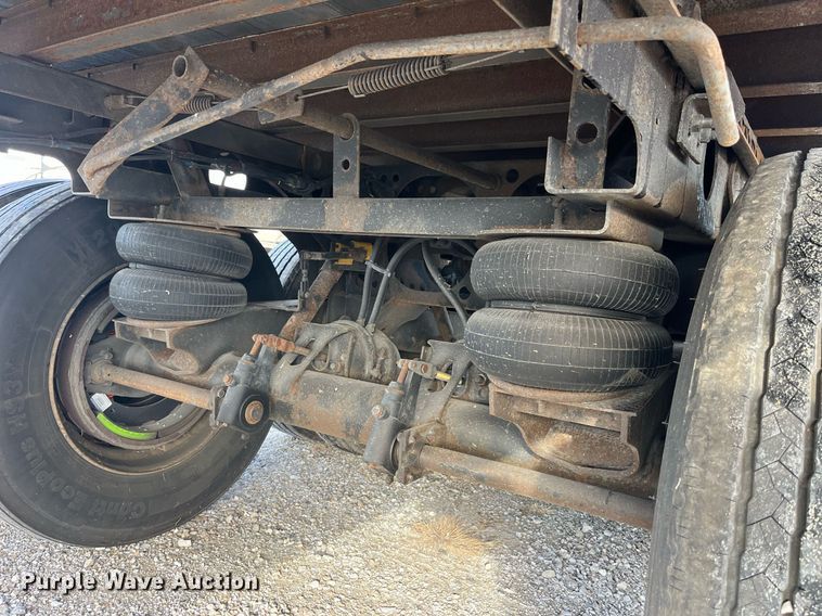 image for item LD9888 2008 Strick  dry van trailer