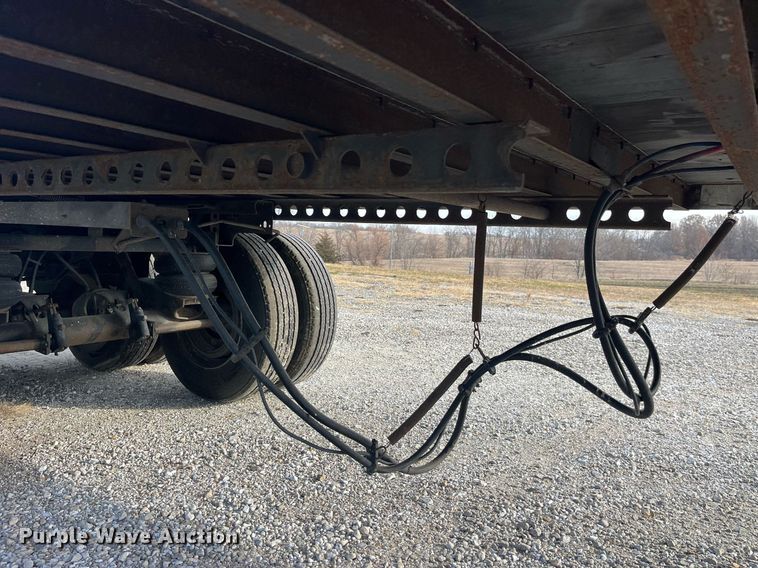 image for item LD9888 2008 Strick  dry van trailer