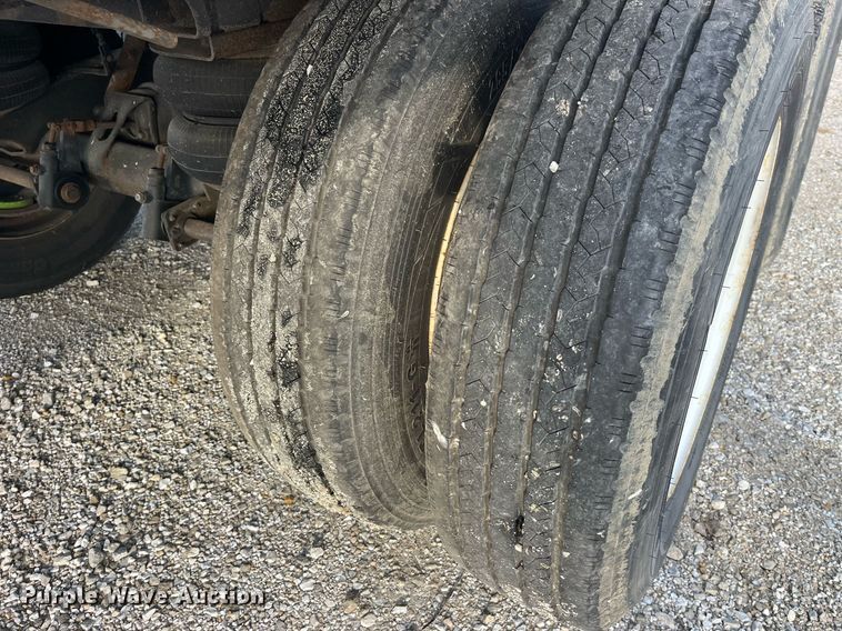 image for item LD9888 2008 Strick  dry van trailer