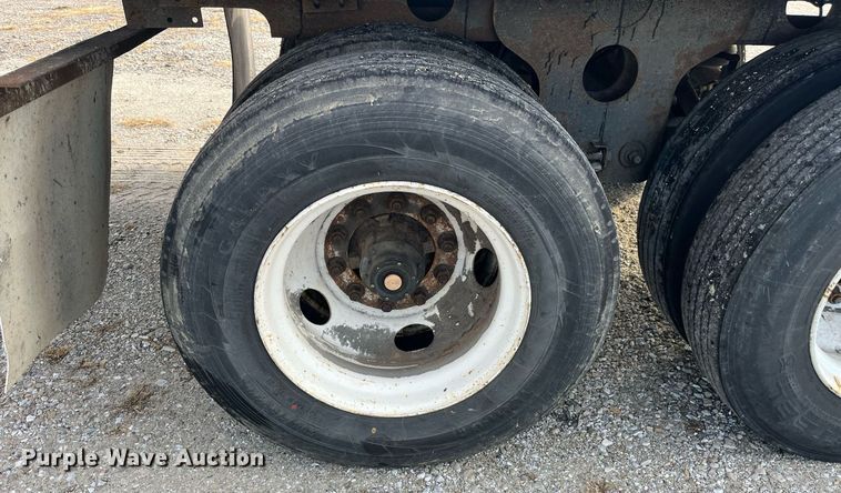 image for item LD9888 2008 Strick  dry van trailer