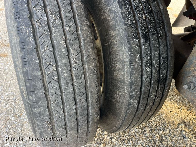 image for item LD9888 2008 Strick  dry van trailer