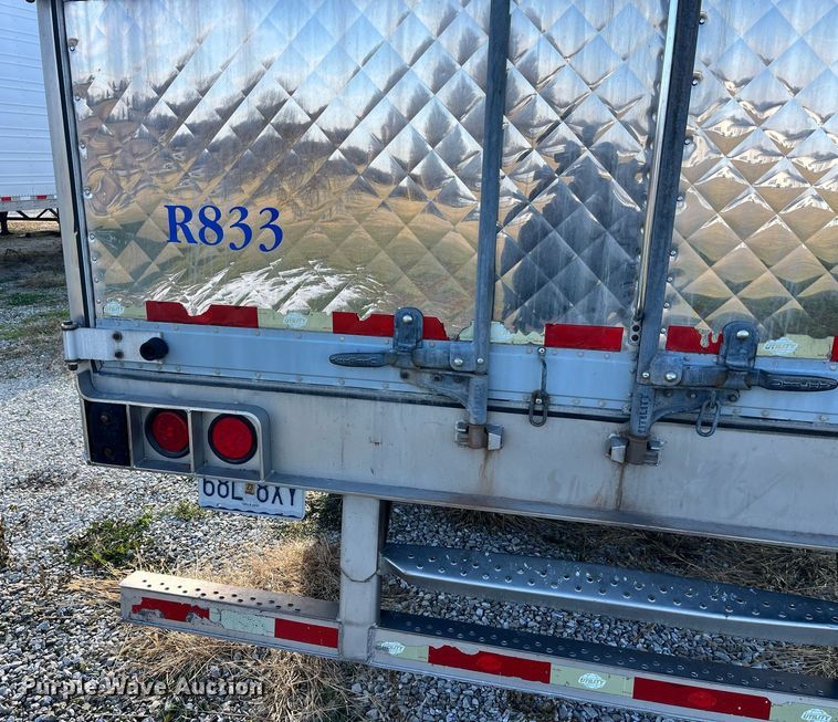 image for item LD9890 2008 Utility Trailer VS2RA  refrigerated van trailer