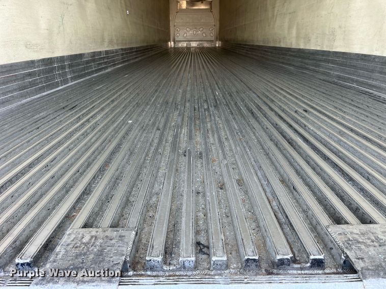 image for item LD9890 2008 Utility Trailer VS2RA  refrigerated van trailer