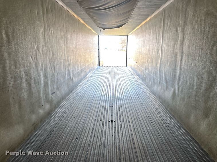 image for item LD9890 2008 Utility Trailer VS2RA  refrigerated van trailer