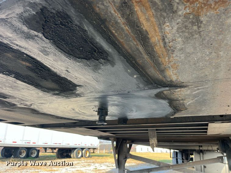 image for item LD9890 2008 Utility Trailer VS2RA  refrigerated van trailer