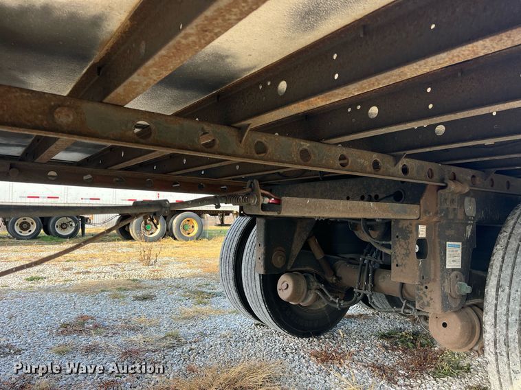 image for item LD9890 2008 Utility Trailer VS2RA  refrigerated van trailer