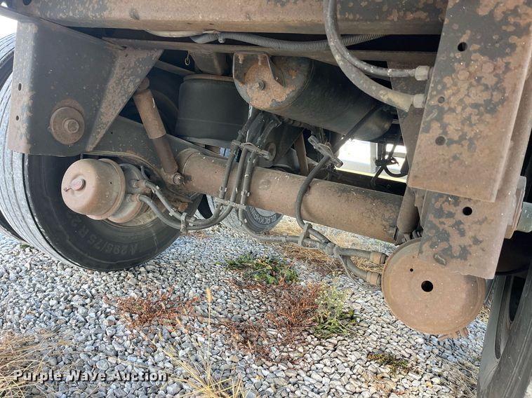 image for item LD9890 2008 Utility Trailer VS2RA  refrigerated van trailer