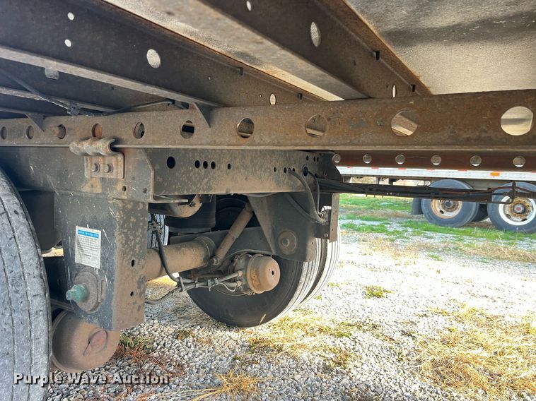 image for item LD9890 2008 Utility Trailer VS2RA  refrigerated van trailer