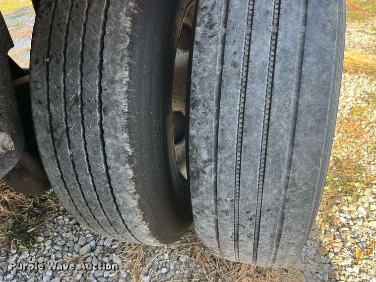 image for item LD9890 2008 Utility Trailer VS2RA  refrigerated van trailer