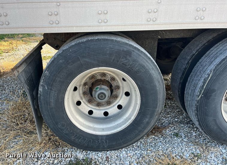 image for item LD9890 2008 Utility Trailer VS2RA  refrigerated van trailer