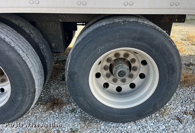 image for item LD9890 2008 Utility Trailer VS2RA  refrigerated van trailer