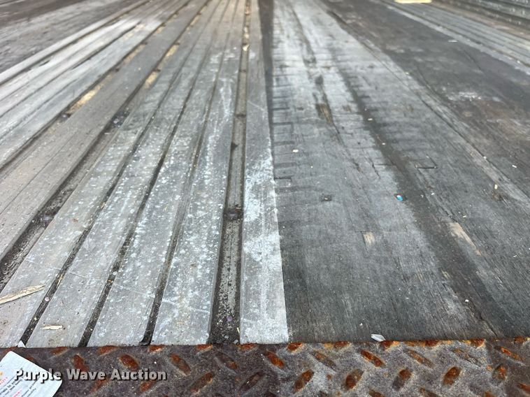 image for item LD9891 2005 Wabash DVCVHPC  dry van trailer