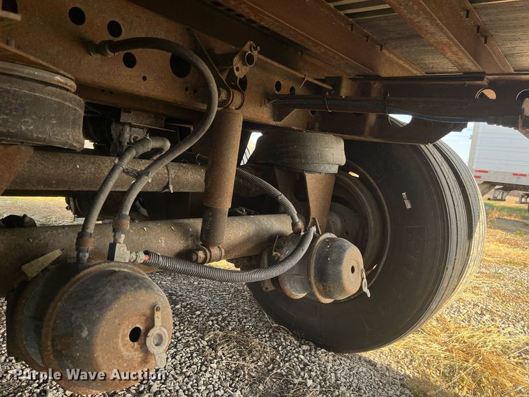 image for item LD9891 2005 Wabash DVCVHPC  dry van trailer