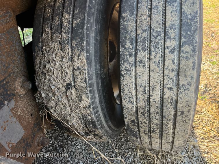 image for item LD9891 2005 Wabash DVCVHPC  dry van trailer