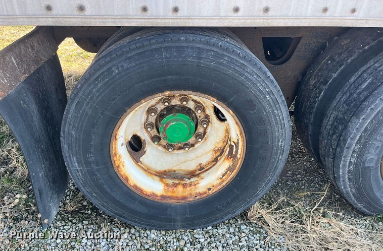 image for item LD9891 2005 Wabash DVCVHPC  dry van trailer