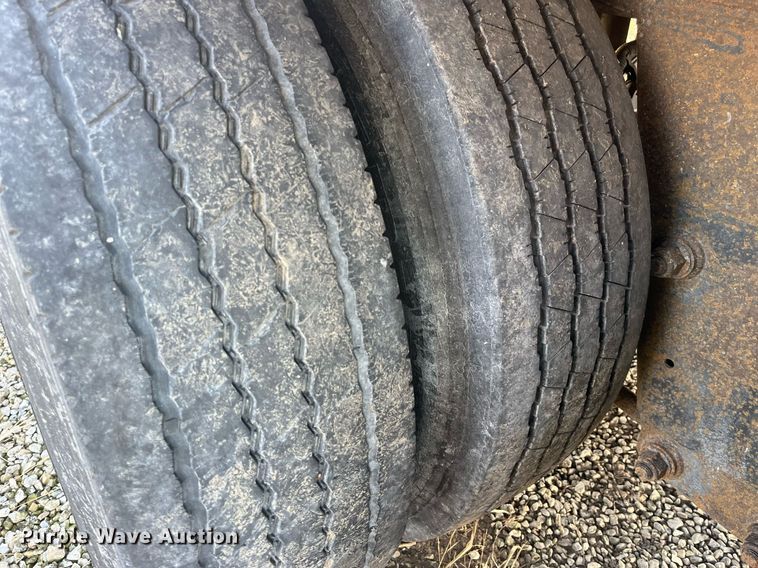 image for item LD9891 2005 Wabash DVCVHPC  dry van trailer