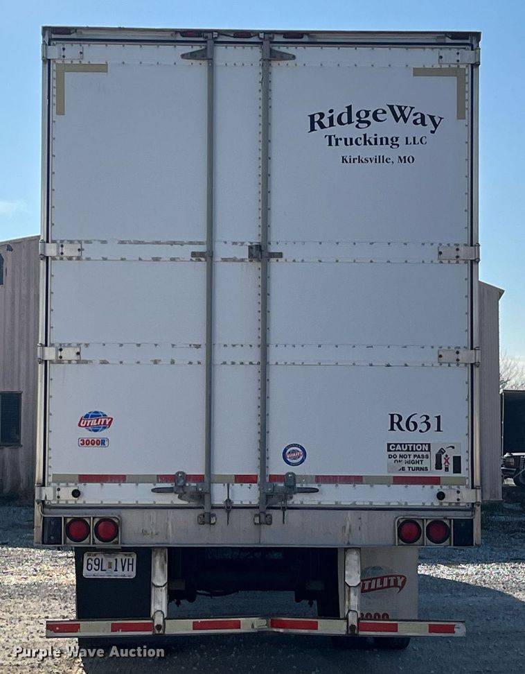 image for item LD9892 2006 Utility Trailer VS2RA  refrigerated van trailer