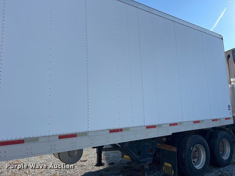image for item LD9892 2006 Utility Trailer VS2RA  refrigerated van trailer