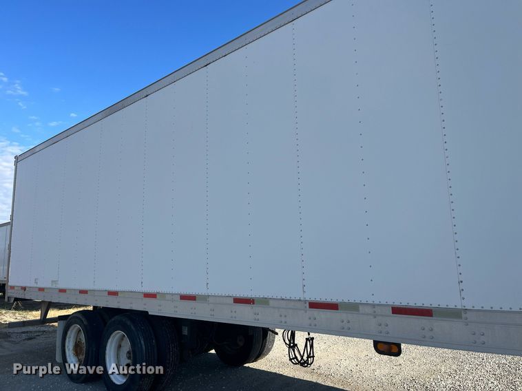 image for item LD9892 2006 Utility Trailer VS2RA  refrigerated van trailer