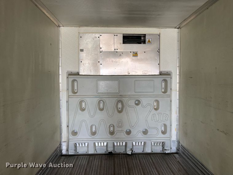 image for item LD9892 2006 Utility Trailer VS2RA  refrigerated van trailer