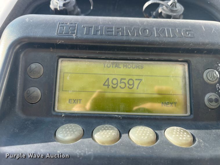 image for item LD9892 2006 Utility Trailer VS2RA  refrigerated van trailer