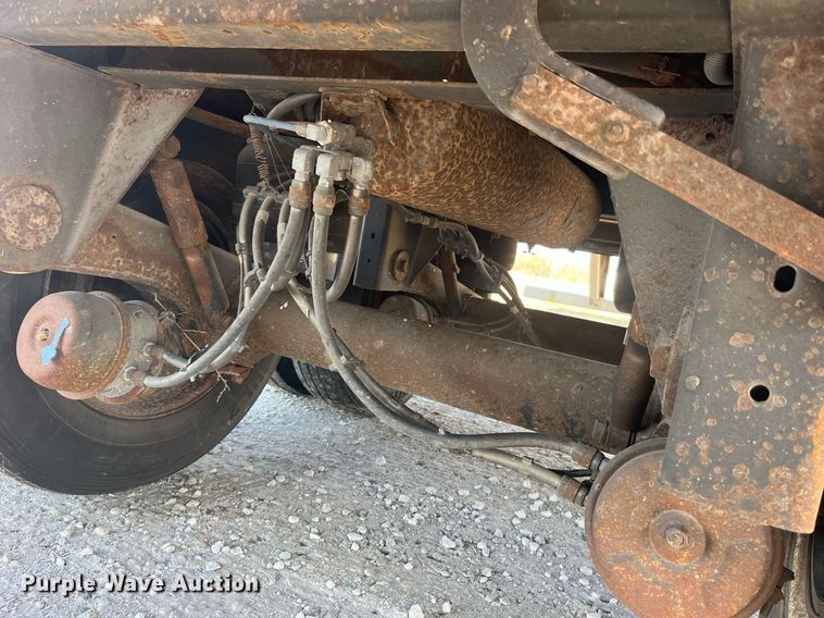 image for item LD9892 2006 Utility Trailer VS2RA  refrigerated van trailer