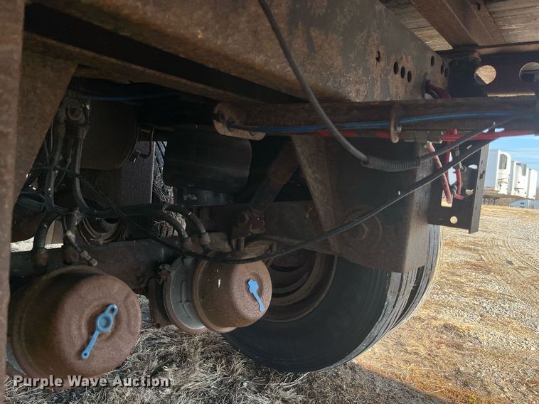 image for item LD9893 2004 Wabash  dry van trailer