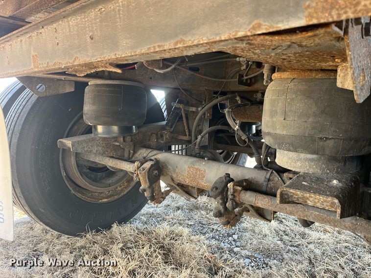 image for item LD9893 2004 Wabash  dry van trailer