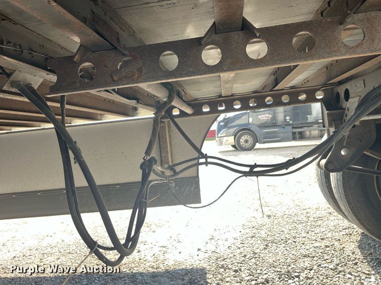 image for item LD9894 2009 Wabash  dry van trailer