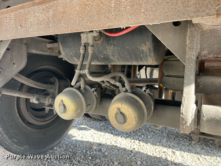 image for item LD9894 2009 Wabash  dry van trailer