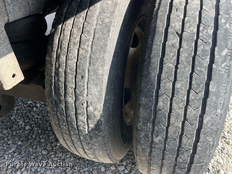 image for item LD9894 2009 Wabash  dry van trailer