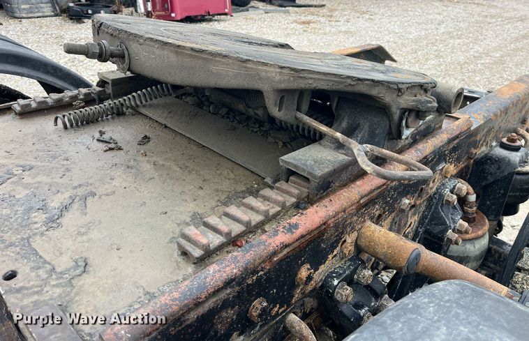 image for item LD9904 2004 Kenworth W900  semi truck