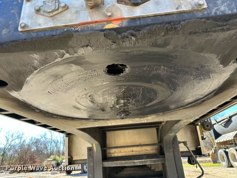 image for item LK9646 2021 Transcraft  554S  drop deck equipment trailer