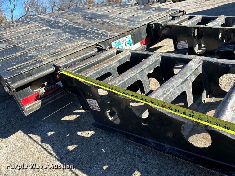 image for item LK9646 2021 Transcraft  554S  drop deck equipment trailer